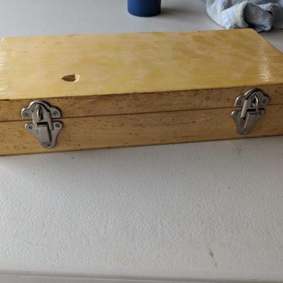 16 Piece Professional Woodworker 1/8" to 2 1/8" Hole Cutting Set in Wood Case
