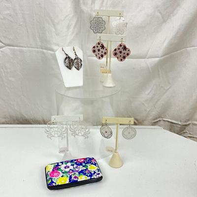 407 Die Cut Metal Earrings with Card Wallet