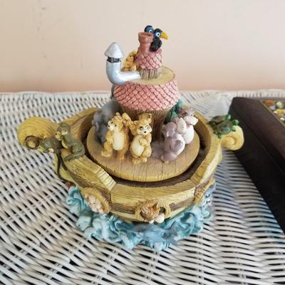 2 Music Boxes
