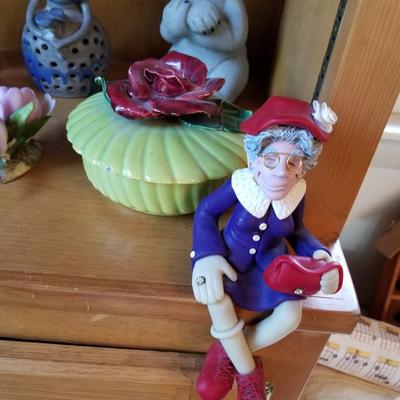 Figurines