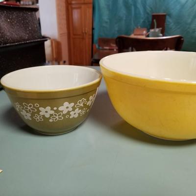 Pyrex  Bowls
