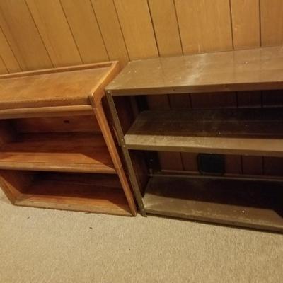 2 Shelves