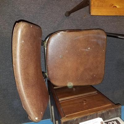 Card Table and 2 Chairs