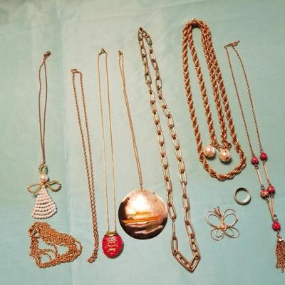 Gold Toned Necklaces