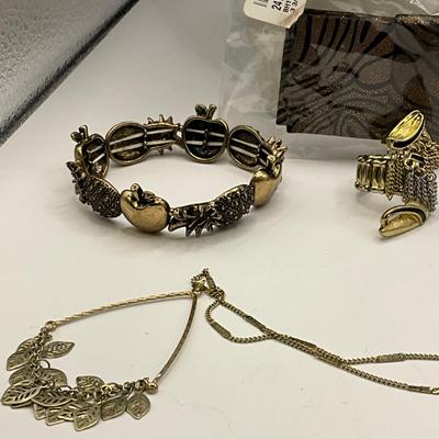 418 Golden and Tortoise Style Jewelry Necklace, Earrings, Bracelet Lot