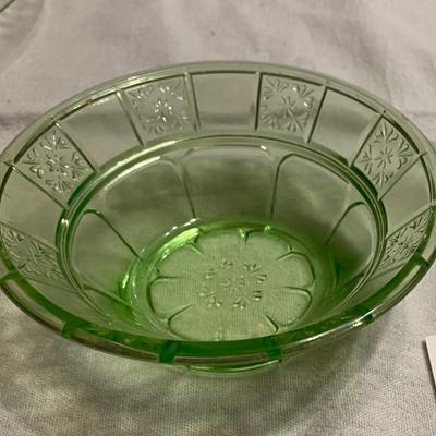 Doric Green Uranium Glass Berry Bowl