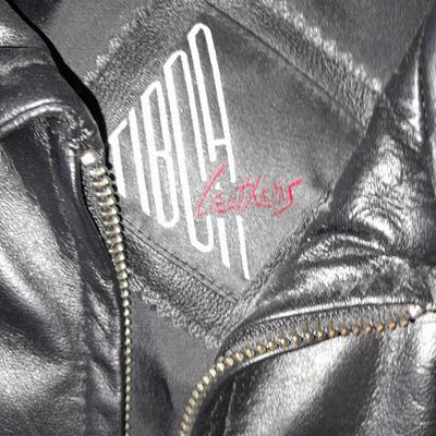 Tiboa leathers Large Women's leather jacket with gloves, hat and scarf