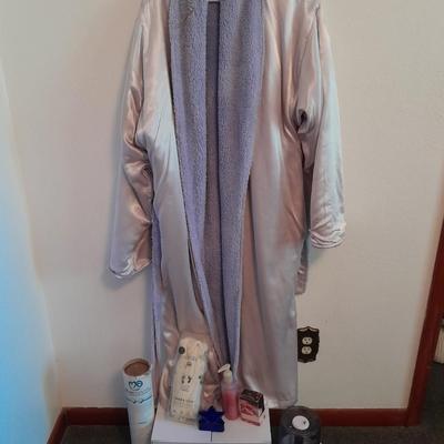 Her home spa day bath robe with items of luxury massager, humidifier, thera-sox and more