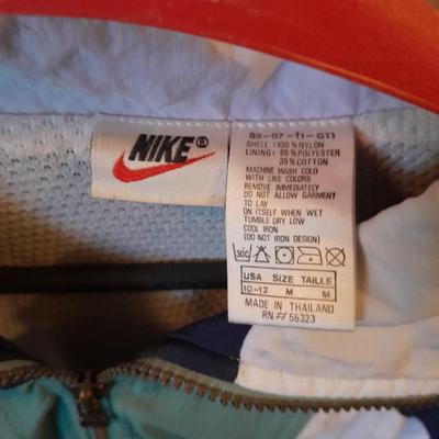 Women's Jackets Blair, Nike and Helly Hansen Medium and large