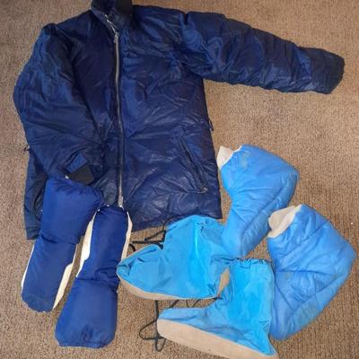 Men's down Frostline Broomfield Colorado coat with booties and mittens WINTER IS COMING!