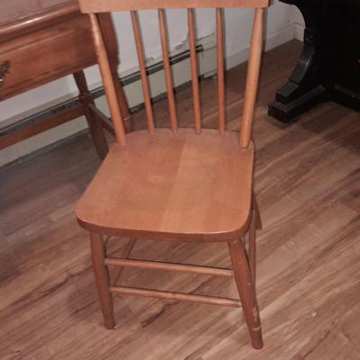 Solid wood student / office desk with chair