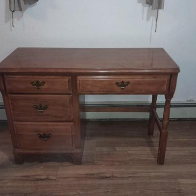 Solid wood student / office desk with chair