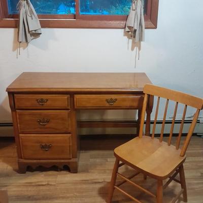 Solid wood student / office desk with chair