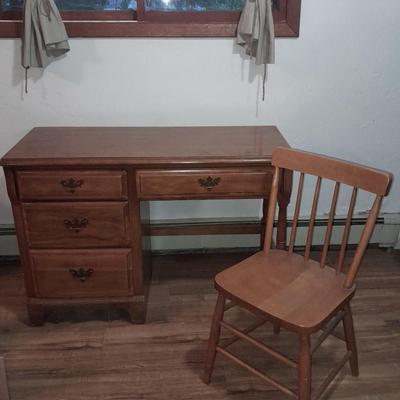 Solid wood student / office desk with chair