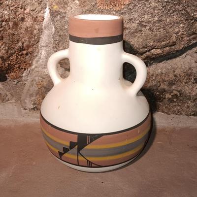 Donna Bancroft Ute Mt. #38 signed Pottery vase Native American Collectible