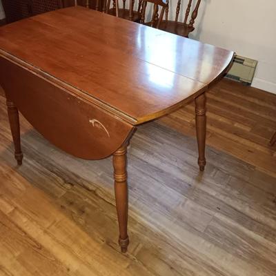 Sprague Carleton Solid Rock Maple Dining room drop leaf table with chairs