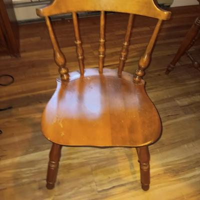 Sprague Carleton Solid Rock Maple Dining room drop leaf table with chairs
