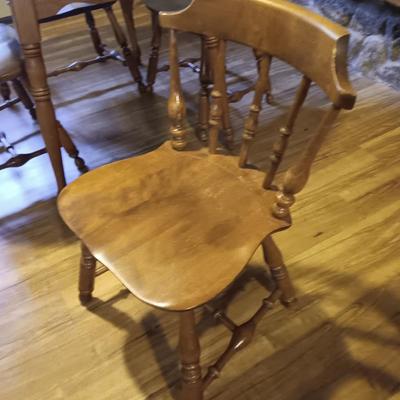 Sprague Carleton Solid Rock Maple Dining room drop leaf table with chairs