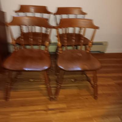 Sprague Carleton Solid Rock Maple Dining room drop leaf table with chairs