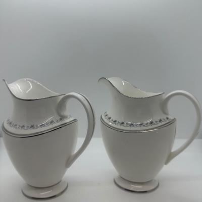 English Porcelain Royal Doulton Tiara Pattern China Dinnerware
