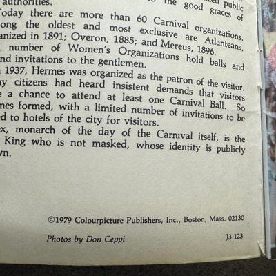 Vintage 1976 Krewe of Carrollton New Mardi Gras Glass Plate & 1979 Mardi Gras Book