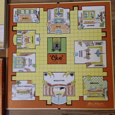 Parker Brothers board games Vintage ORANGE 1956 BOX CLUE COMPLETE with Monopoly game