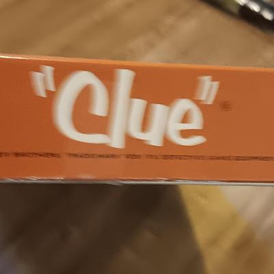 Parker Brothers board games Vintage ORANGE 1956 BOX CLUE COMPLETE with Monopoly game