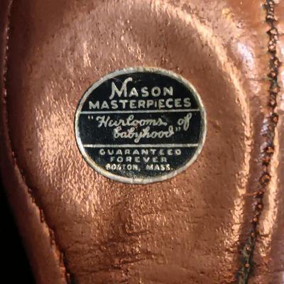 Vintage Mason Masterpieces Heirlooms of babyhood Bronze coated baby shoes
