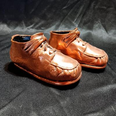 Vintage Mason Masterpieces Heirlooms of babyhood Bronze coated baby shoes