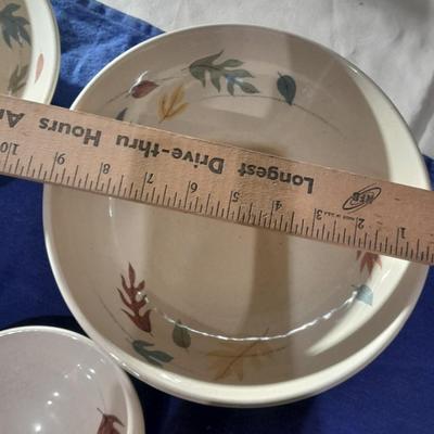Vintage Franciscan Earthenware Autumn Leaves Serving Bowl Set