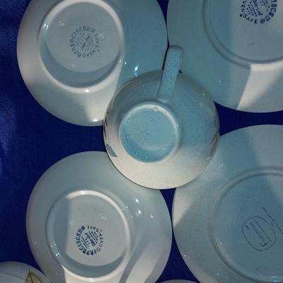 Vintage Franciscan Earthenware Autumn Leaves cups, saucers, and small bowls set of 3 each (3 of )