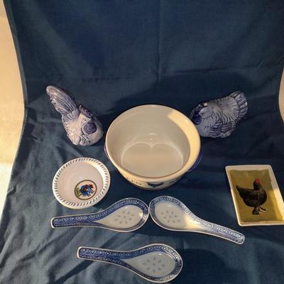 Kitchen Chicken and Rooster Dishes with Decor