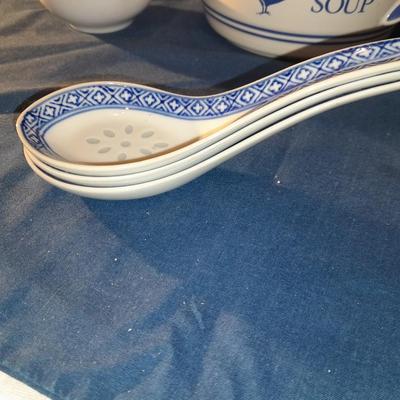 Kitchen Chicken and Rooster Dishes with Decor