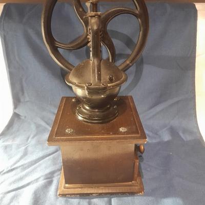 Vintage Manual Coffee Grinder Wheel Design Coffee Bean Mill Grinding Machine Works great!