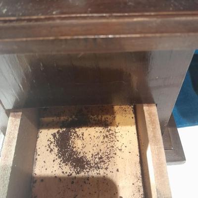 Vintage Manual Coffee Grinder Wheel Design Coffee Bean Mill Grinding Machine Works great!