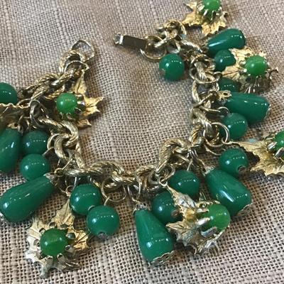 Vintage Bracelet Stone/Glass Green Charm Dangle Womens