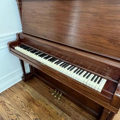 WING & SON ~ 1917 Model ~ Mahogany Grand Scale Piano