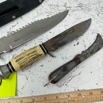 Assorted Vintage Knives