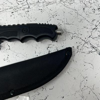 Survivor Knife W/ Sleeve