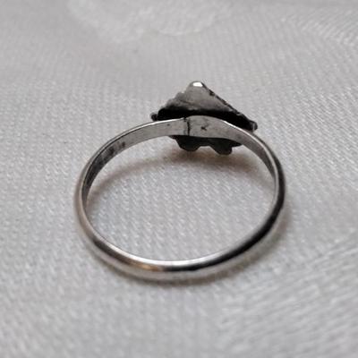 Gorgeous Handcrafted Zuni Indian Turquoise Ring Size 5,5