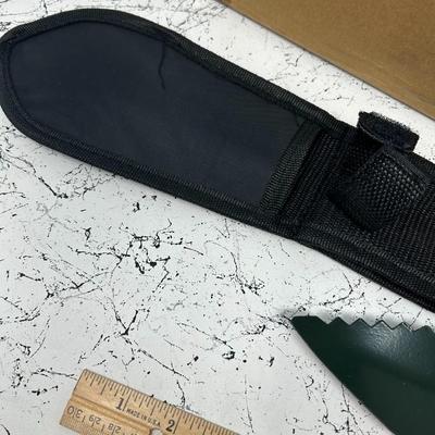 Serrated Edge Digger