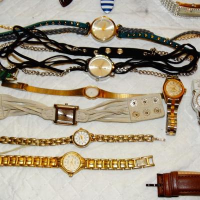 Assorted Non-Working Watch Lot - Timex, Dinky, Fossil, Anne Klein, Geneva, Elgin, and More (43) Pieces) Lot W-64