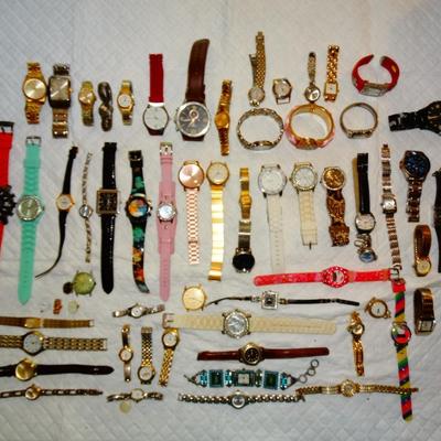 Assorted Non-Working Watch Lot - Fossil, Pulsar, Seiko Geneva, Elgin, and More (71 Pieces) Lot W-66