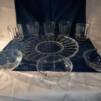 Kitchen Glassware - Cups, platter, and nesting bowls