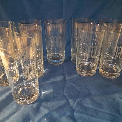 10 Etched "M" drinking glasses with "M" linen napkins