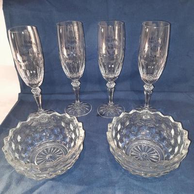 4 stemware wine glasses with 2 bowls