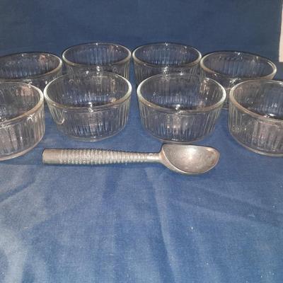 Eight Pyrex Clear 1 Cup 250ml / 1 Cup Glass Bowls with ice cream scoop