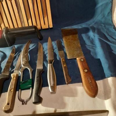 Kitchen Knives with knife block