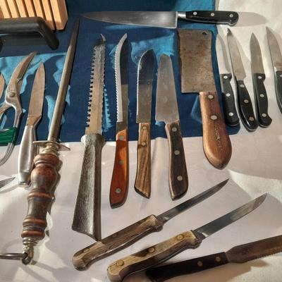 Kitchen Knives with knife block