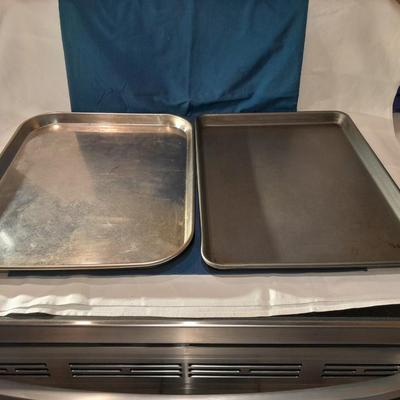 Two baking pans - cookie sheets
